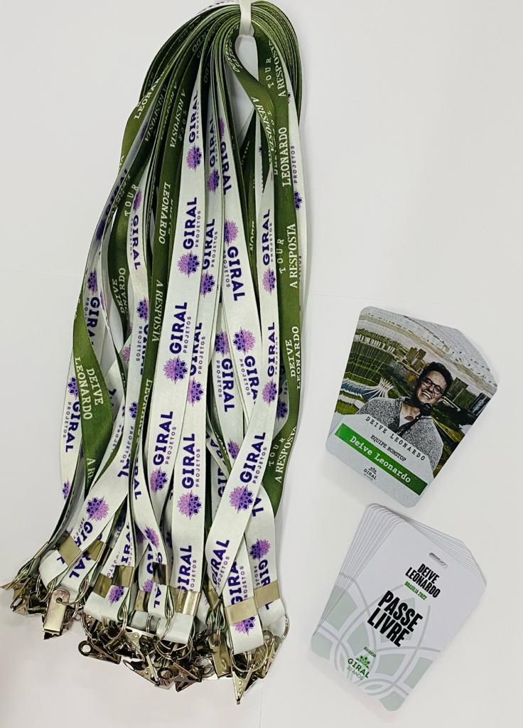 Kits Personalizados para a sua empresa — Kit 10 Crachás + Cordões 15mm + Arte Inclusa
