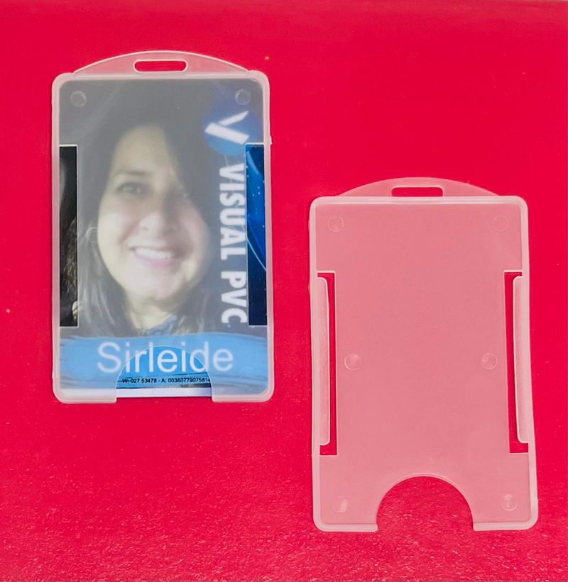 Porta-Crachá em PVC Rígido Vertical 54x86mm — Protege o Seu Crachá — foto 2 de 3