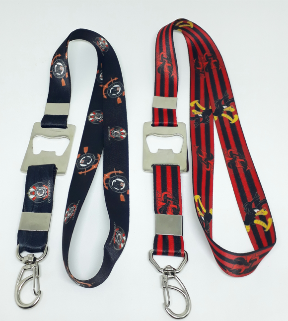 Cordões personalizados com a sua logo — Cordão para Crachá 20mm com Abridor de Garrafa e Mosquete — Sublimação 4x4