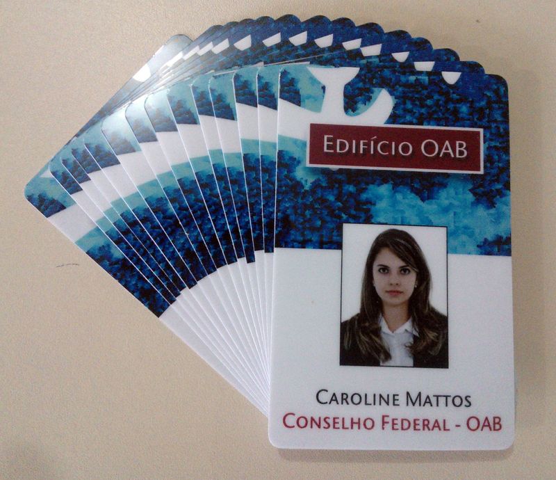 Crachás em PVC com a sua foto — Crachá Standard PVC + Vinil 54x86mm — Só Frente | A Opção Econômica